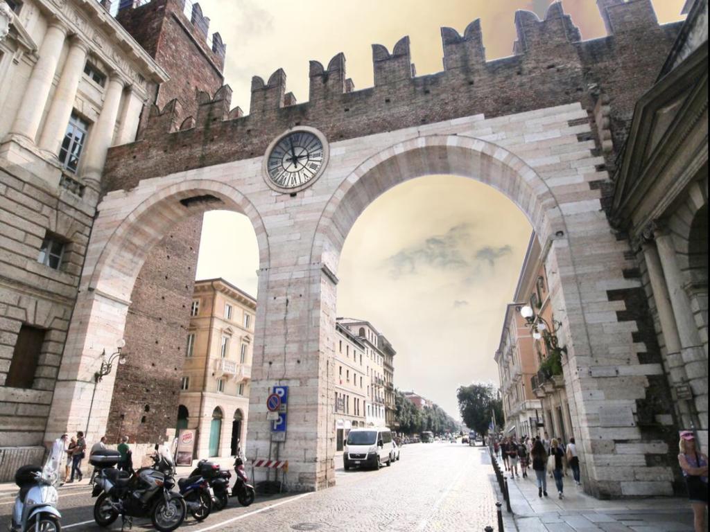 Casa Vittoria Hotel Verona Exterior photo
